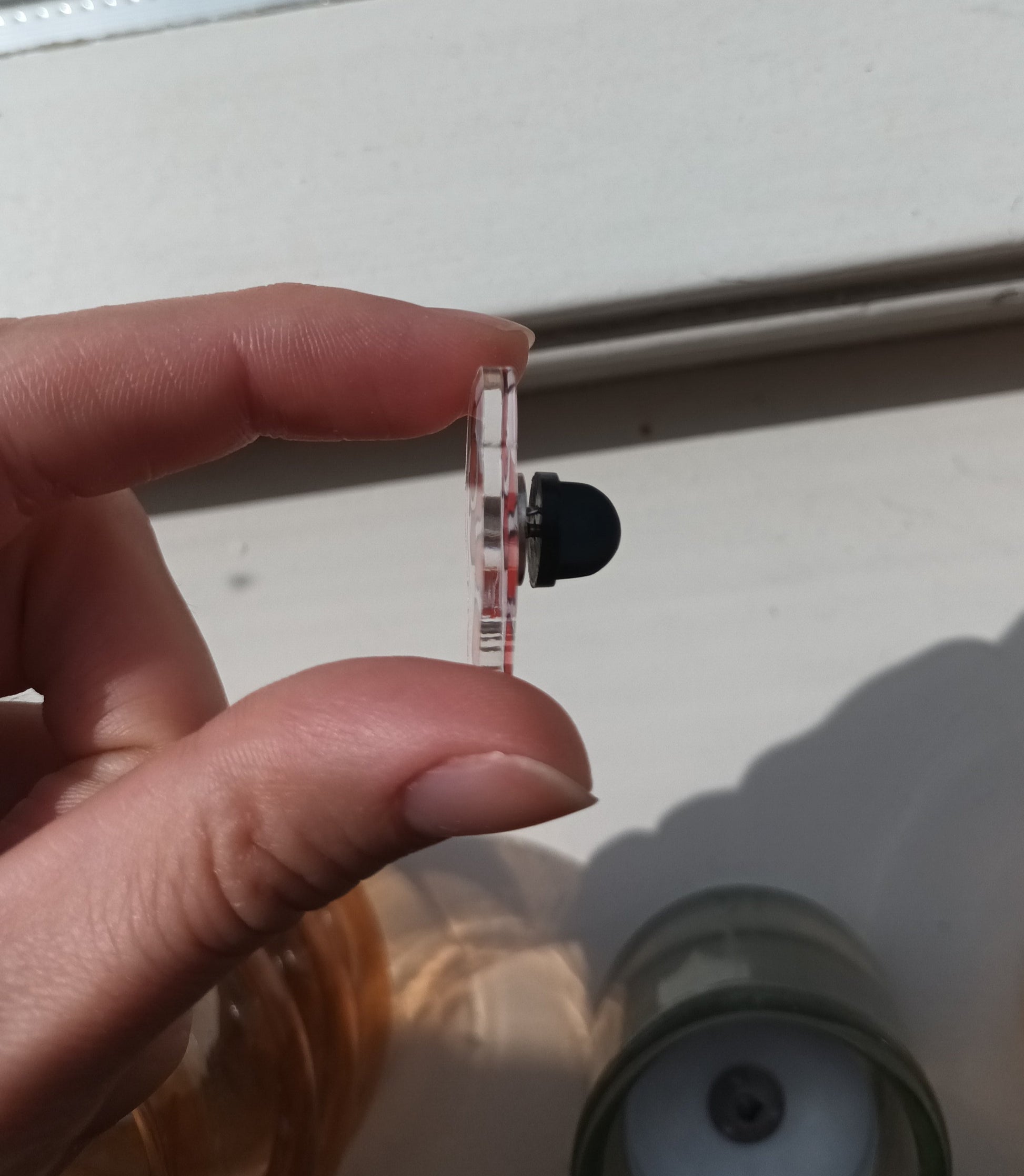 holding the pin from the side, showing the pvc clutch