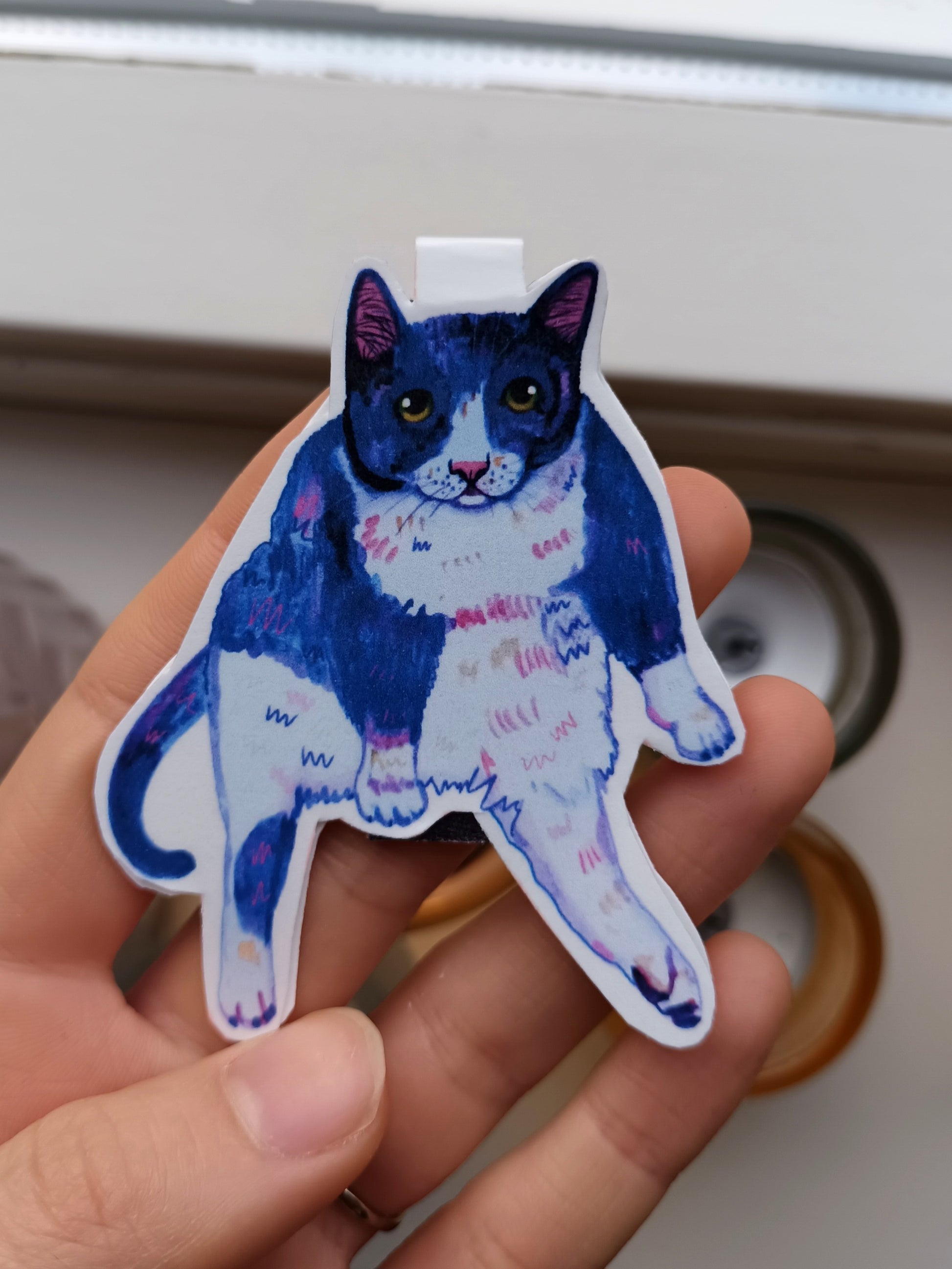 Sassy cat magnetic bookmark – handmade bookmark with a sitting cat illustration
